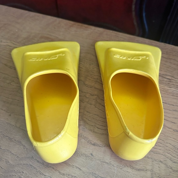 Yellow training swim fins - Picture 3 of 5